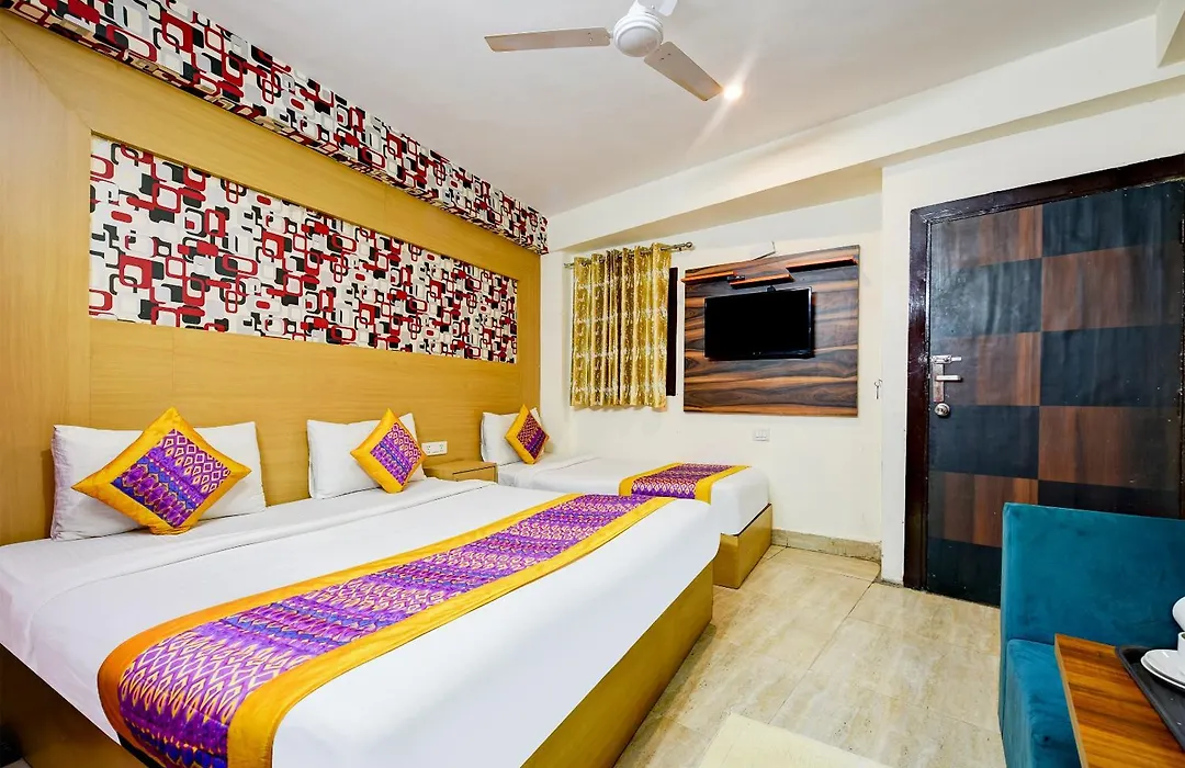 Hotel Park Suites - Near Igi Airport Terminal 3-1